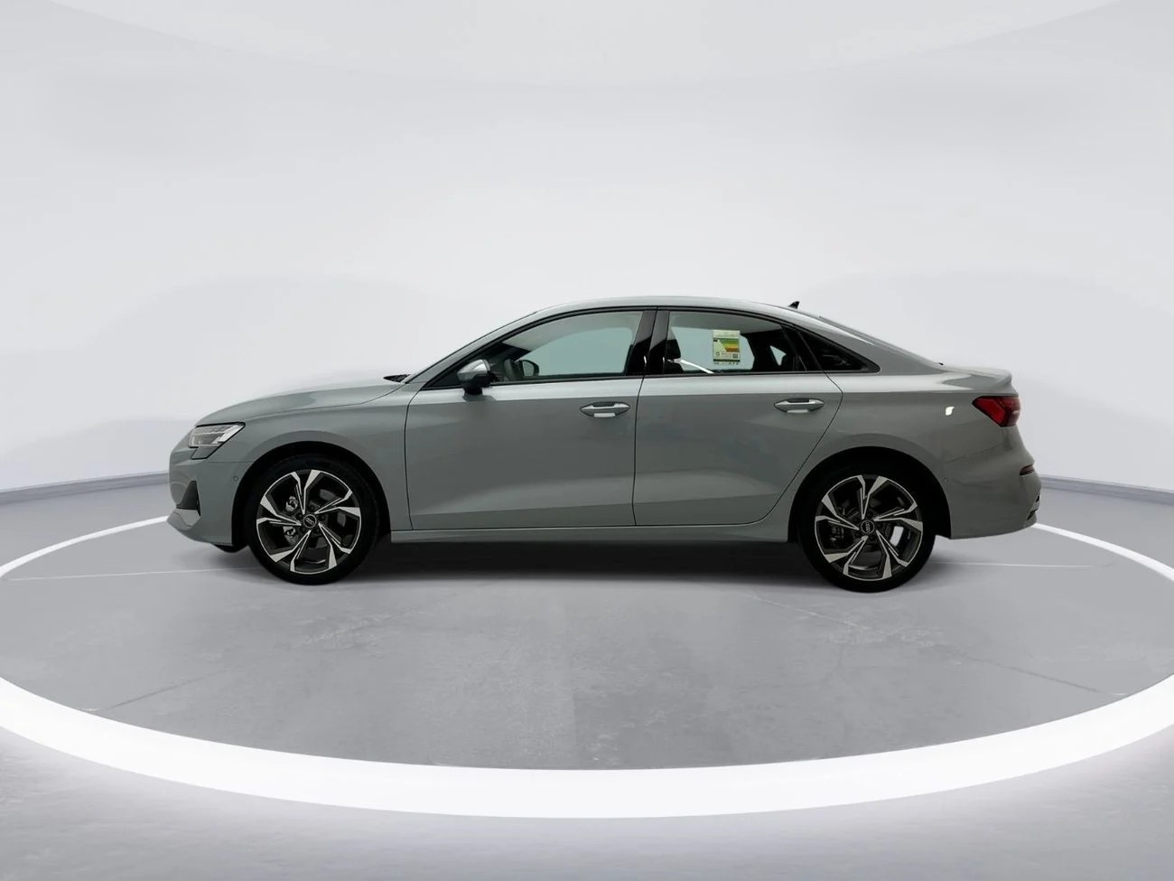 Audi A3 Sedan Advanced 35 TFSI _ SILVER