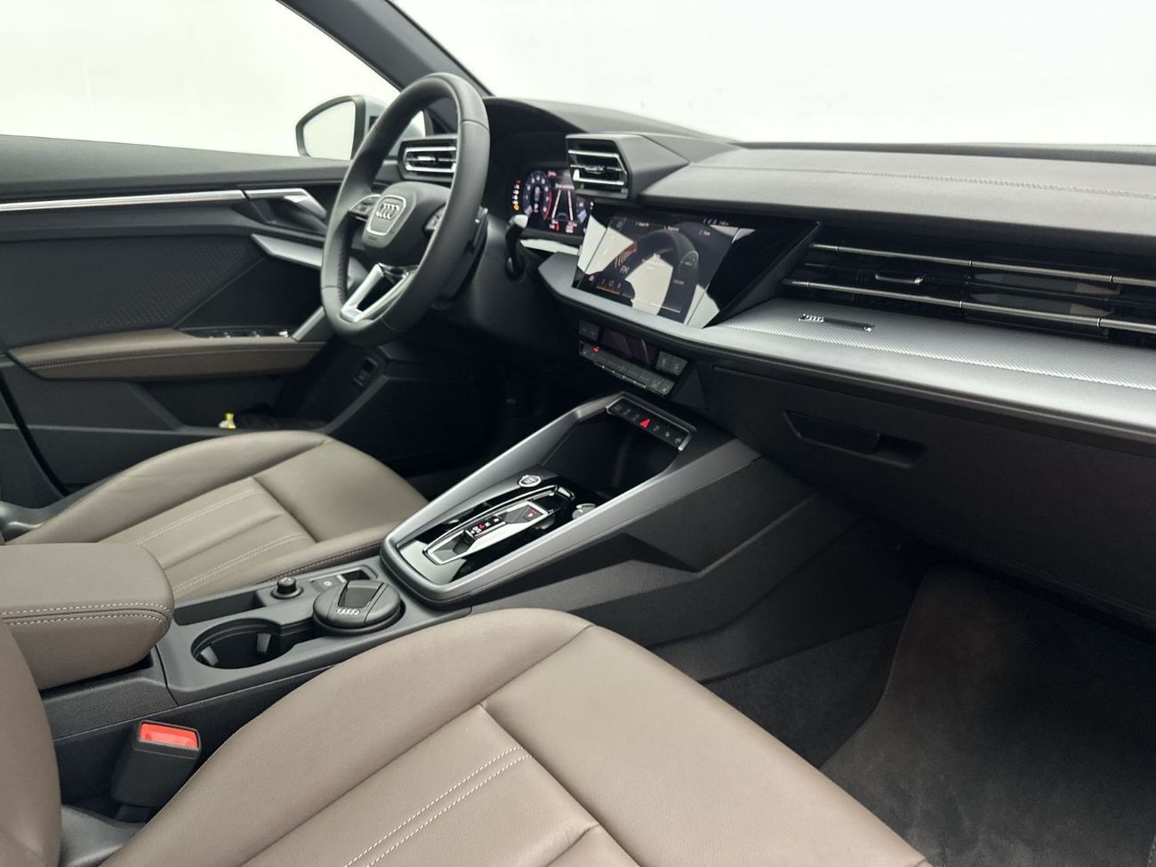 Audi A3 Sedan Advanced 35 TFSI _ SILVER