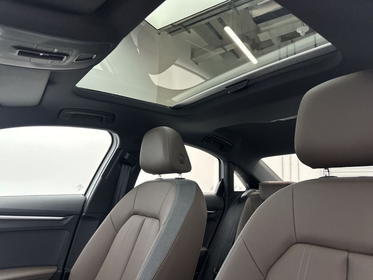 Audi A3 Sedan Advanced 35 TFSI  _WHITE