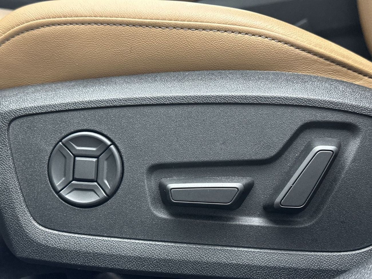 Audi A5 TFSI  _2025_2.0- BROWN