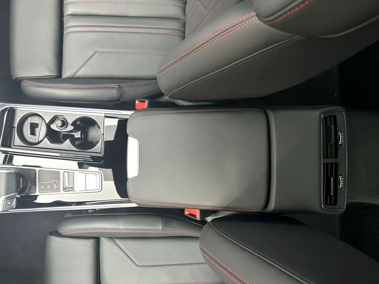 Audi A6 40 TFSI 2.0L Avant 40 TFSI