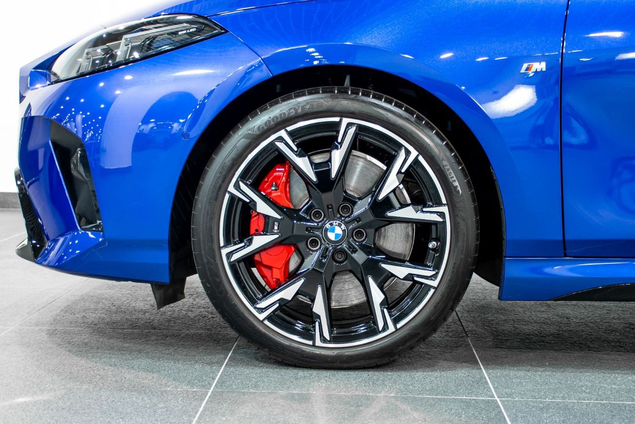 BMW 118i LUXURY M SPORT PACKAGE _2025