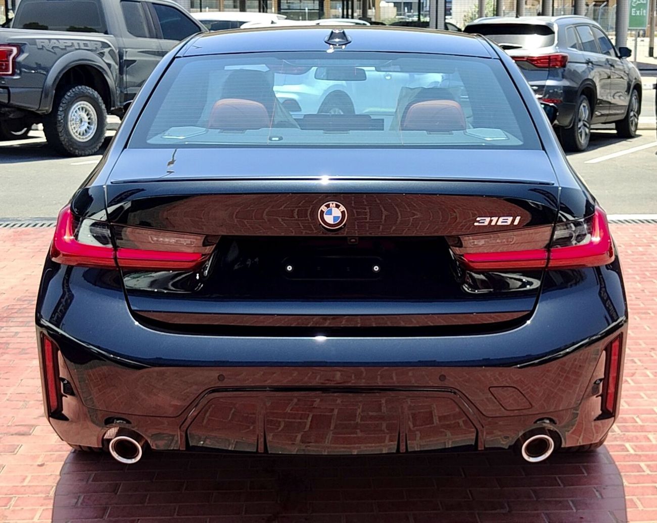 BMW 318i LUXURY M SPORT _2026_2.0l