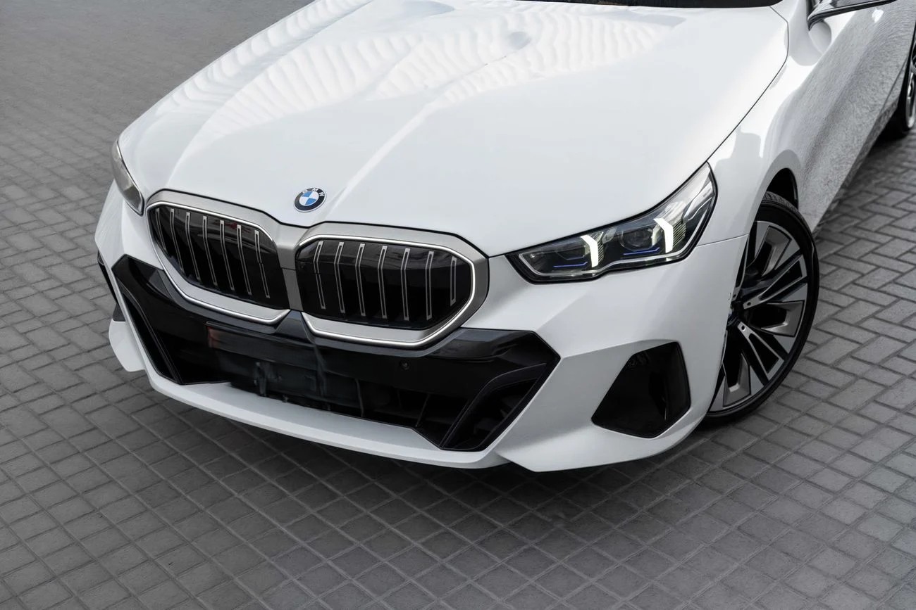 BMW 520i  M-Kit _2026_ PETROL