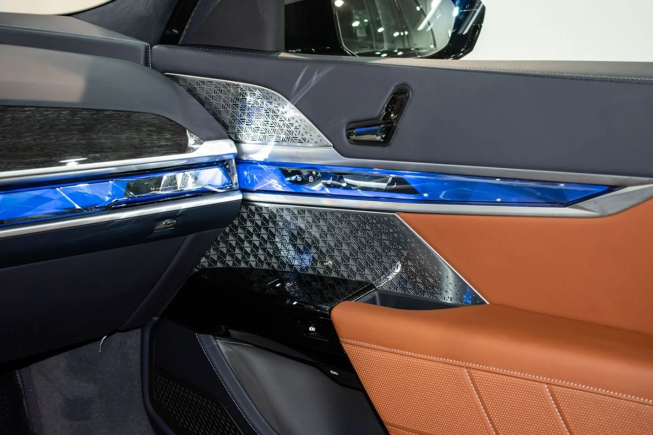 BMW i7 _ 2026_ Electric