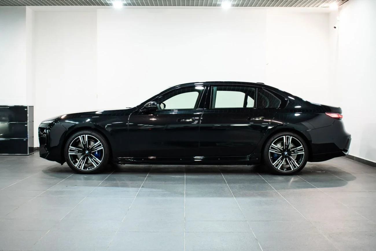 BMW i7 _ 2026_ Electric