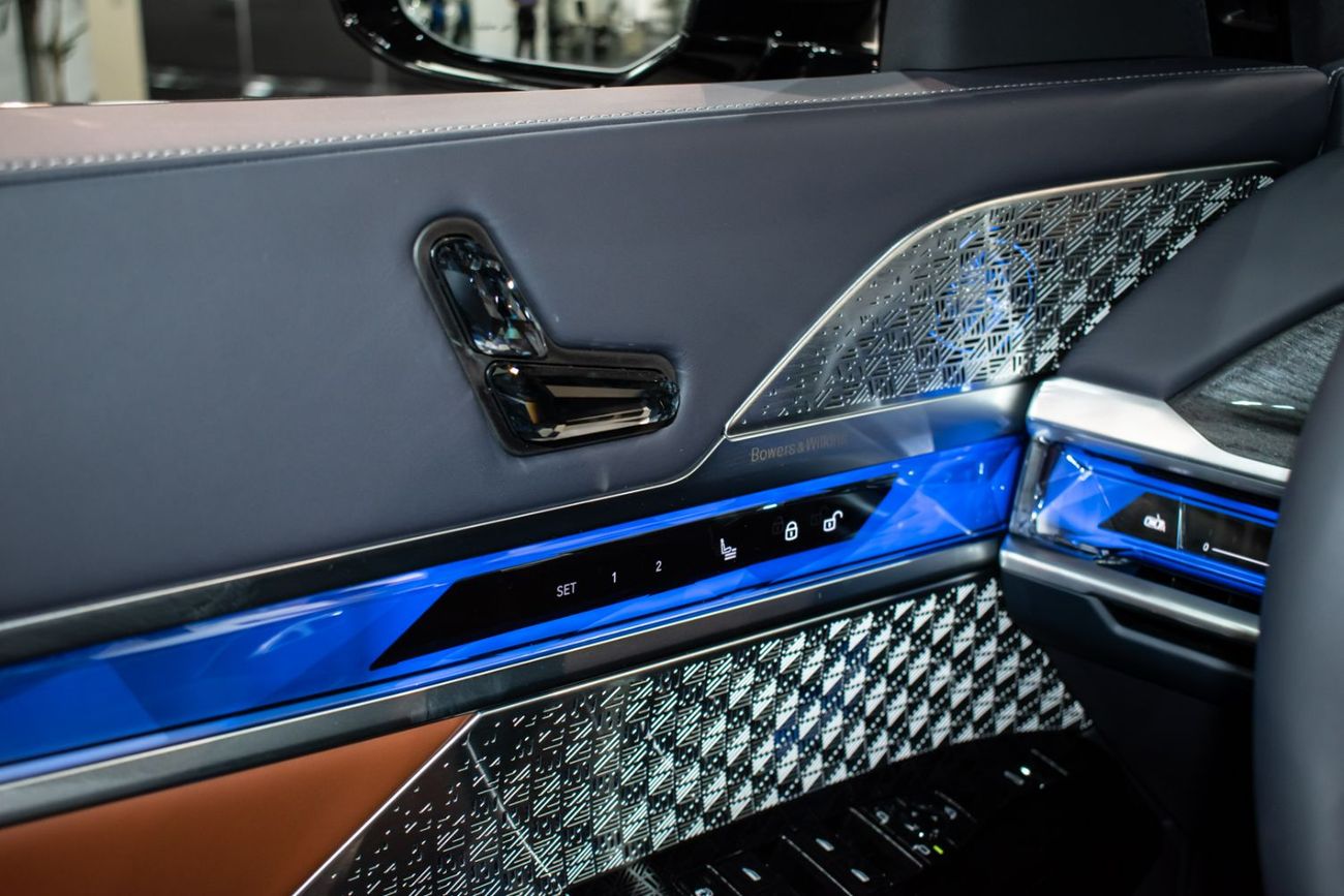 BMW i7 _ 2026_ Electric