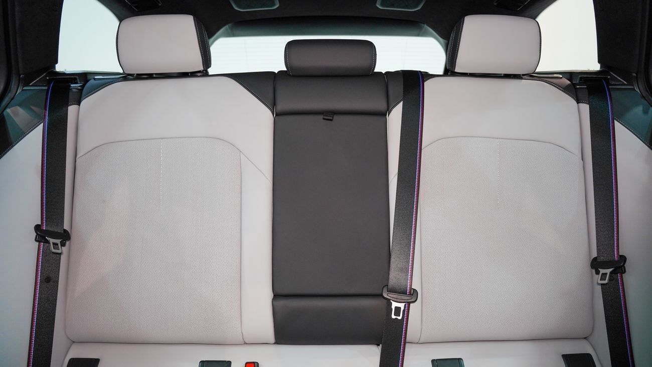 BMW M5 _ 2026