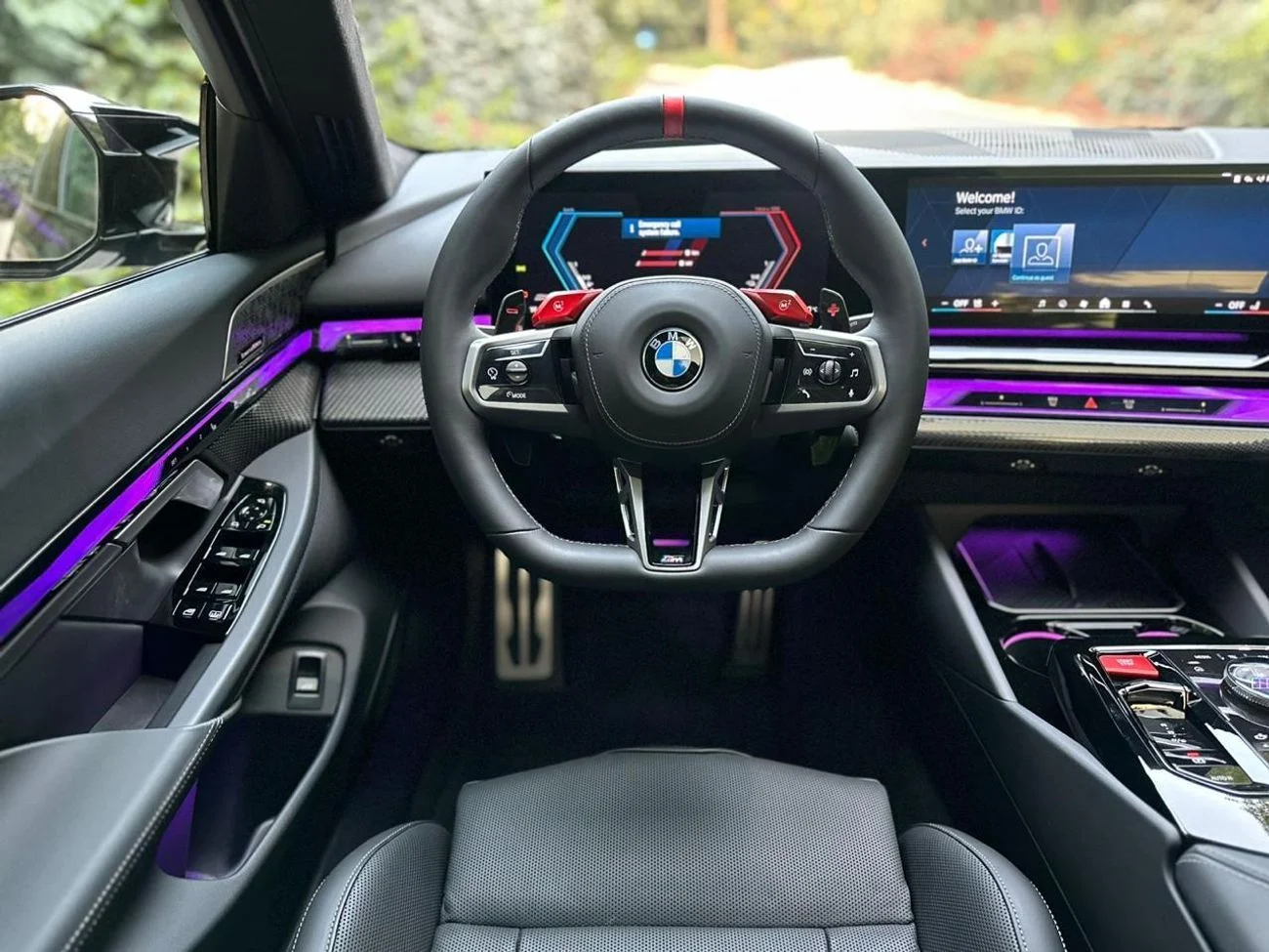 BMW M5 | 4.4L V8 Twin-Turbo  _2025
