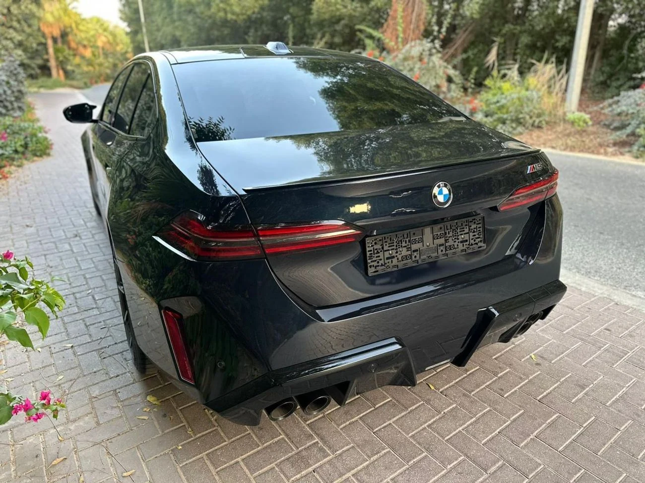 BMW M5 | 4.4L V8 Twin-Turbo  _2025