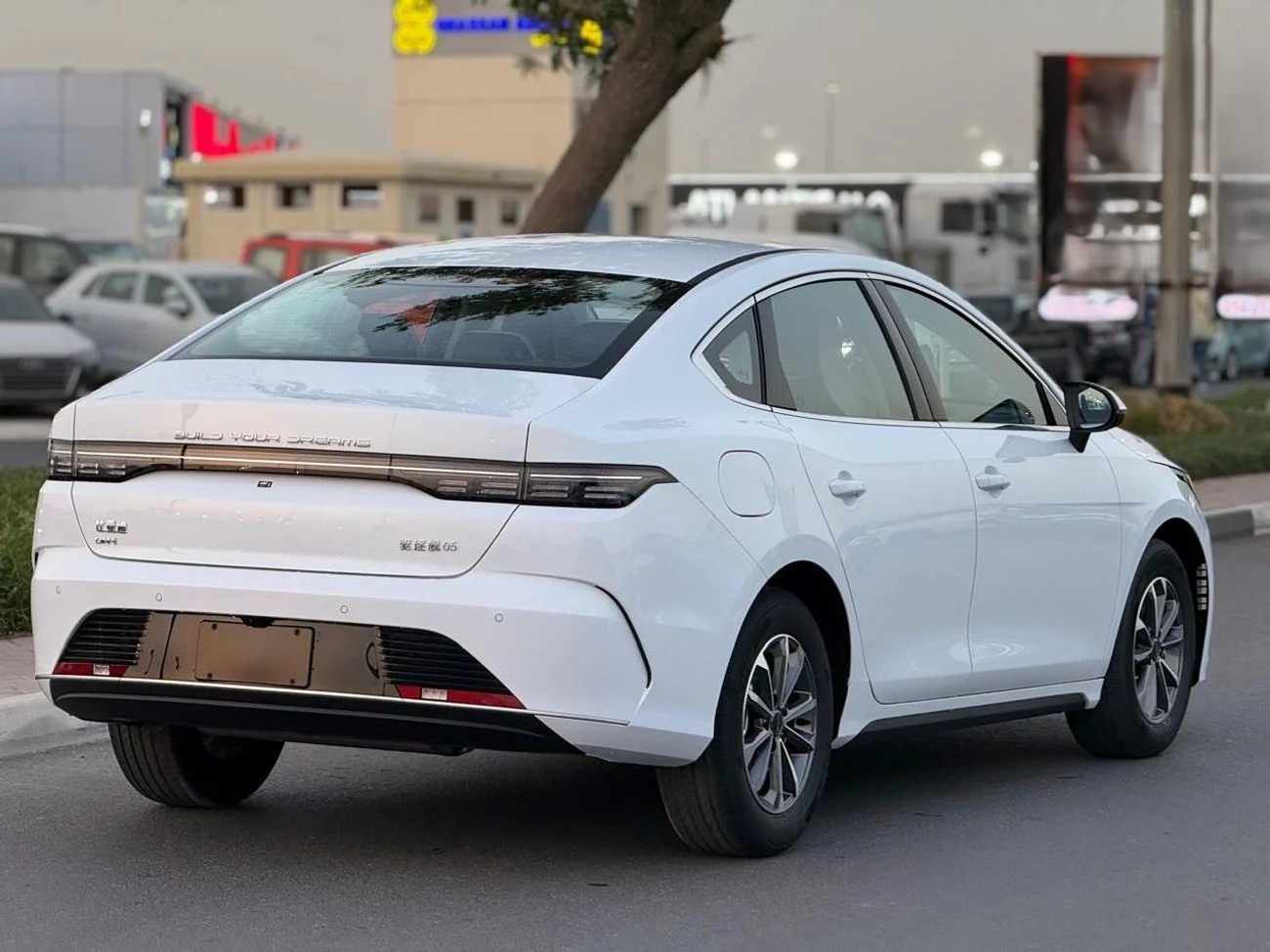 BYD Destroyer 05  - 1.5L _HYBRID with SUNROOF 2025