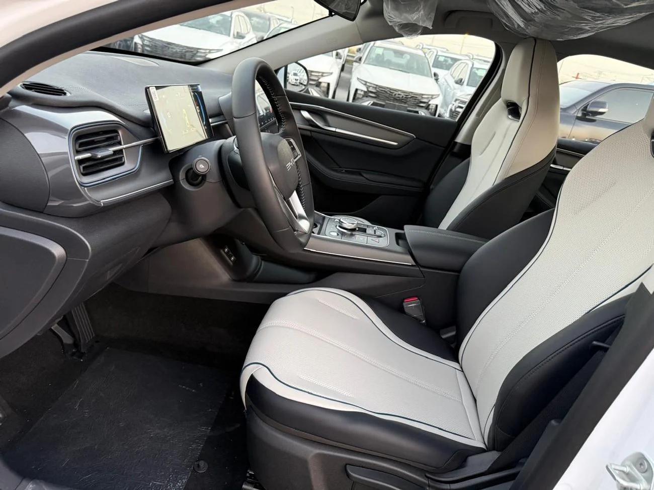 BYD Destroyer 05  - 1.5L _HYBRID with SUNROOF 2025