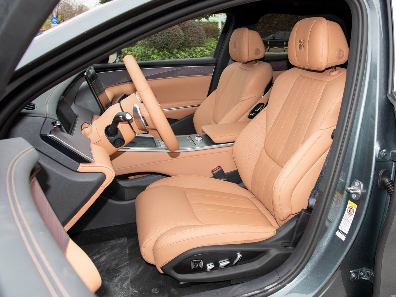 BYD Han L grey-brown _2025 _1.5 L