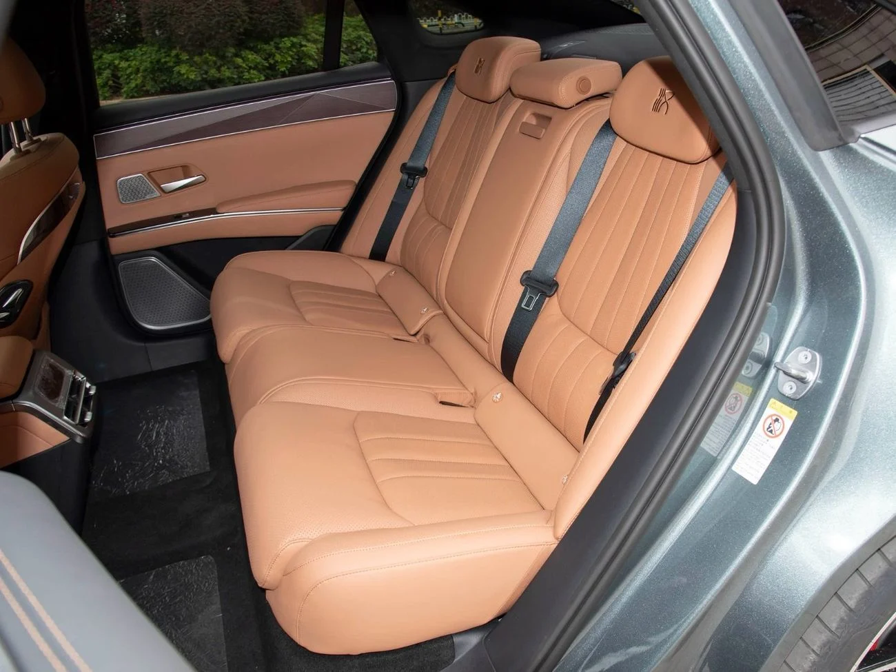 BYD Han L grey-brown _2025 _1.5 L