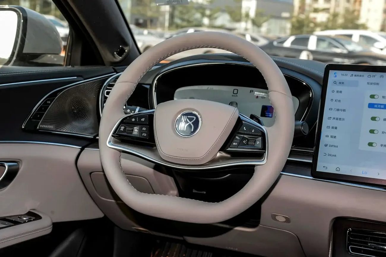 BYD HAN LIDAR _ 2025 _Electric