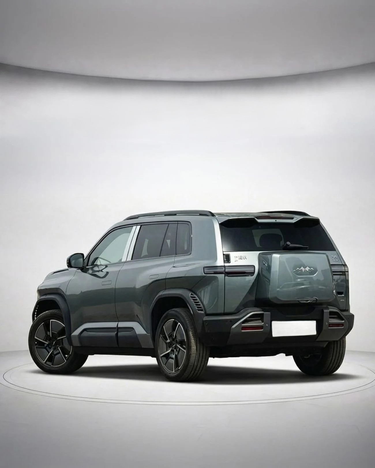 BYD Leopard 3 TITANIUM_2026
