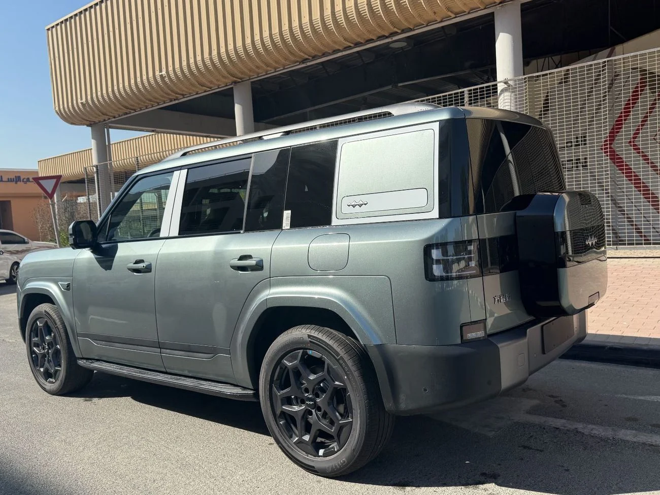 BYD Leopard Titanium 7 ultra 4WD
