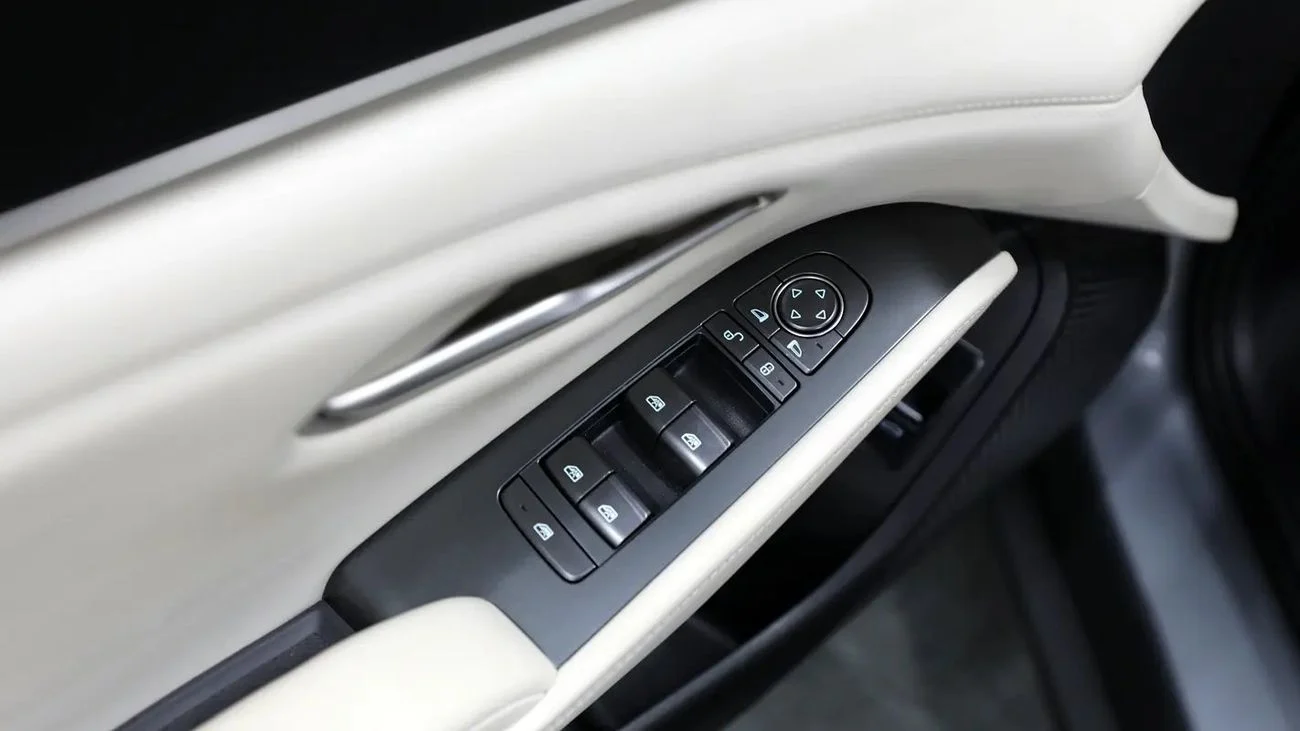 BYD Qin L DM-i _2025-HYBRID _ GREY