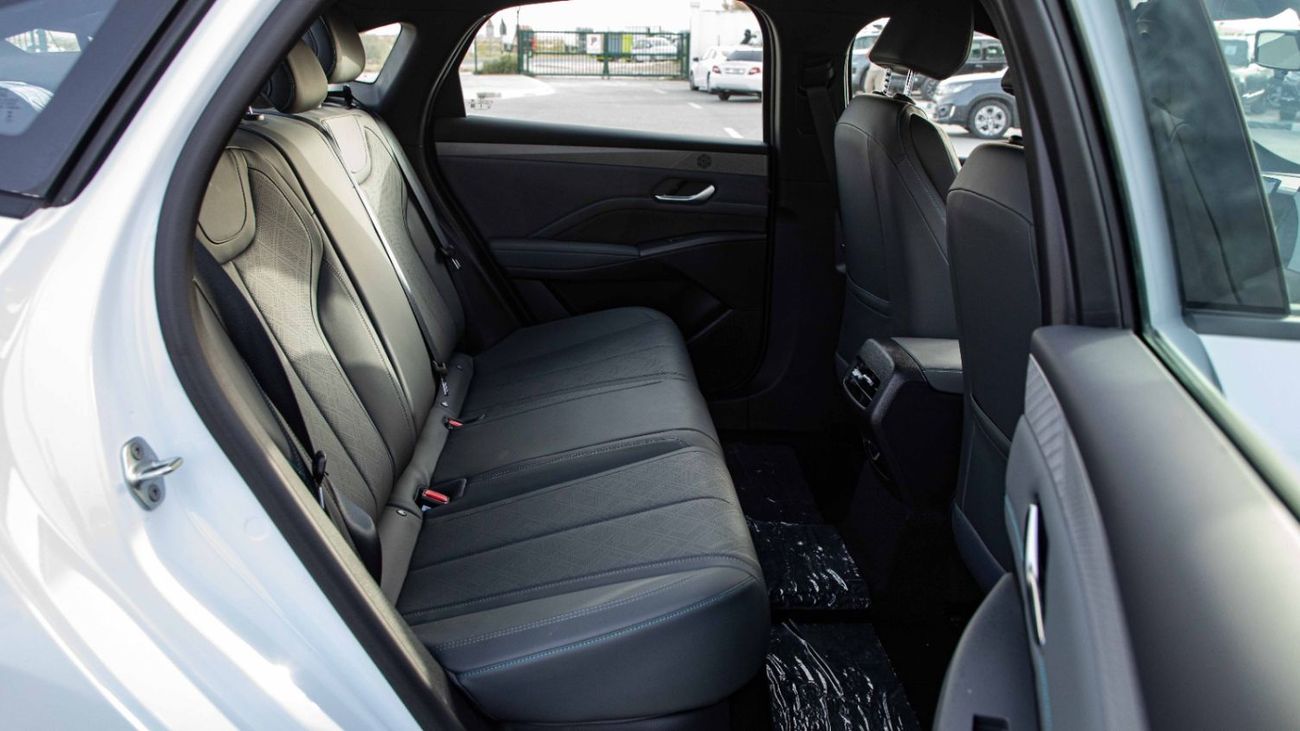 BYD QIN PLUS DM-i  LUXURY EDITION 2025