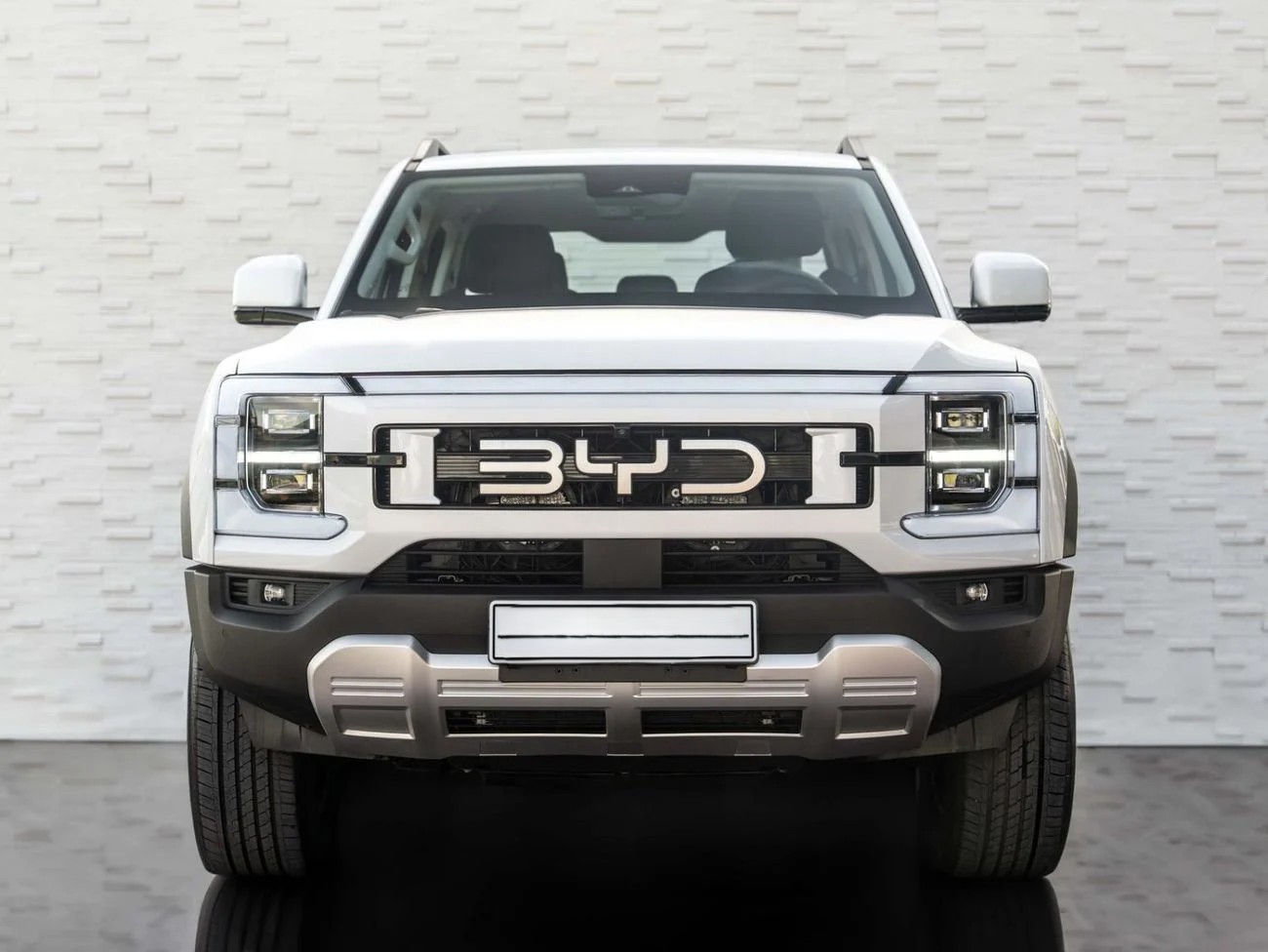 BYD Shark 6 FLAGSHIP_ WHITE