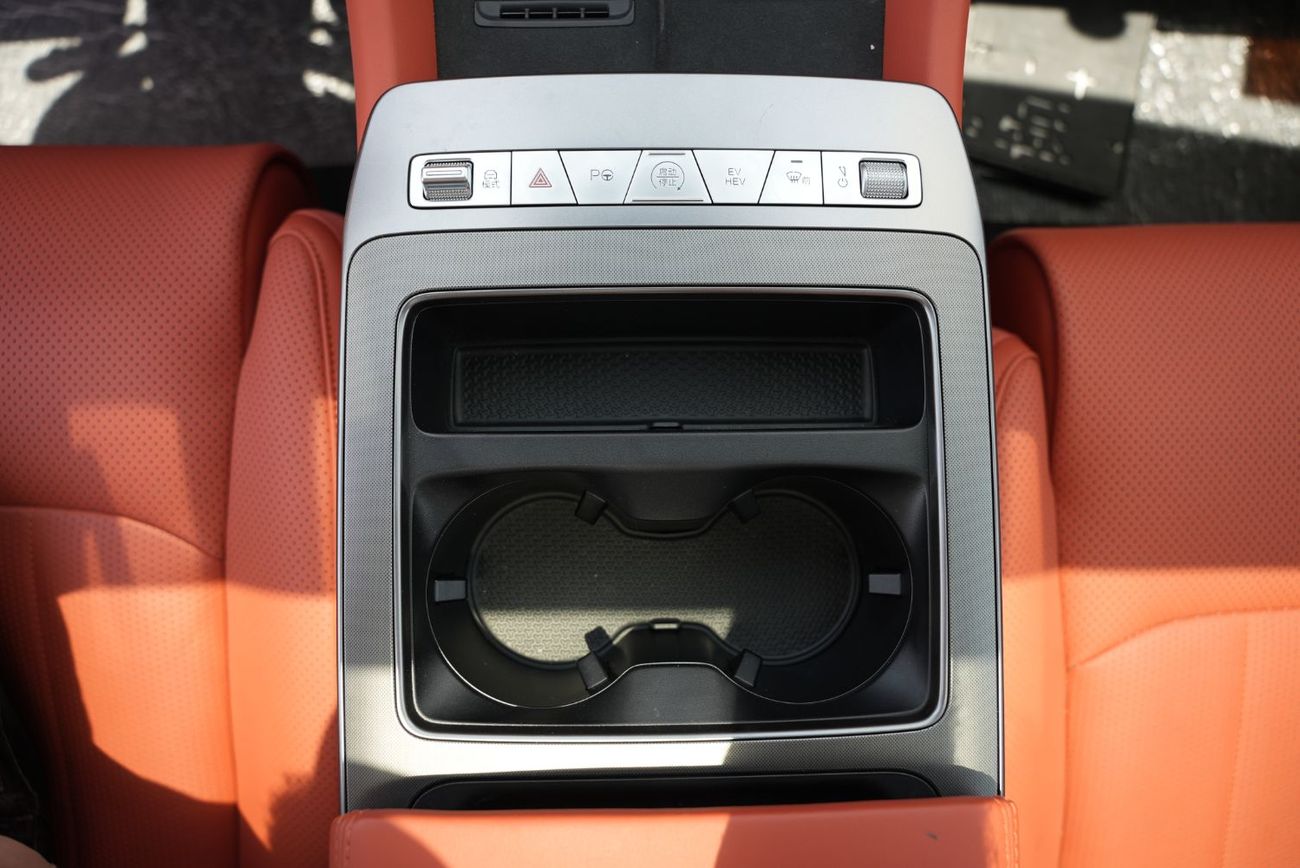 BYD Tang L DM-i Flagship 2WD Radar