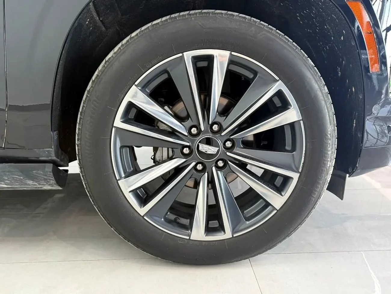 Cadillac Escalade ESV