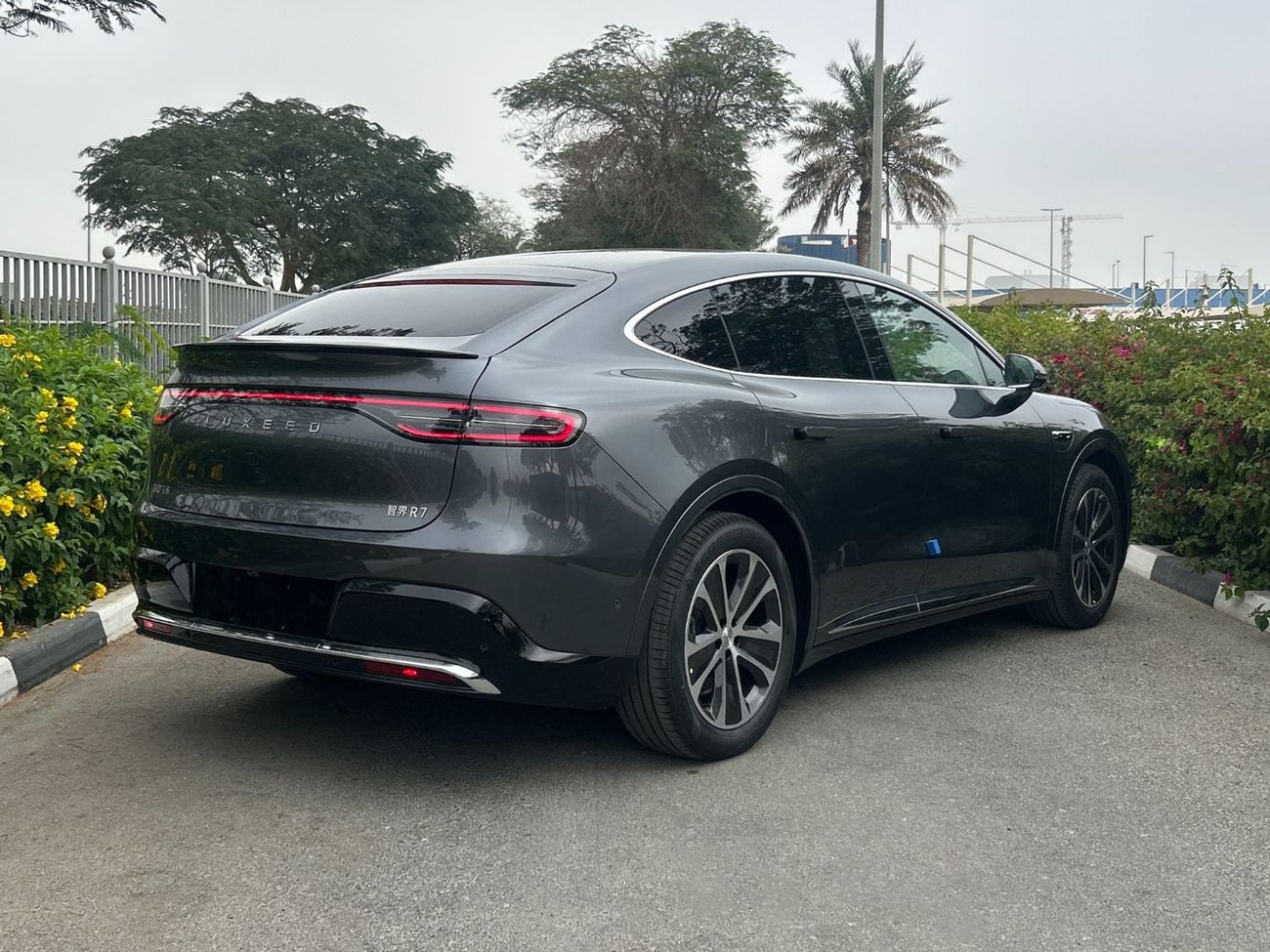 Chery Exeed 2026 LUXEED R7 EV MAX SUV