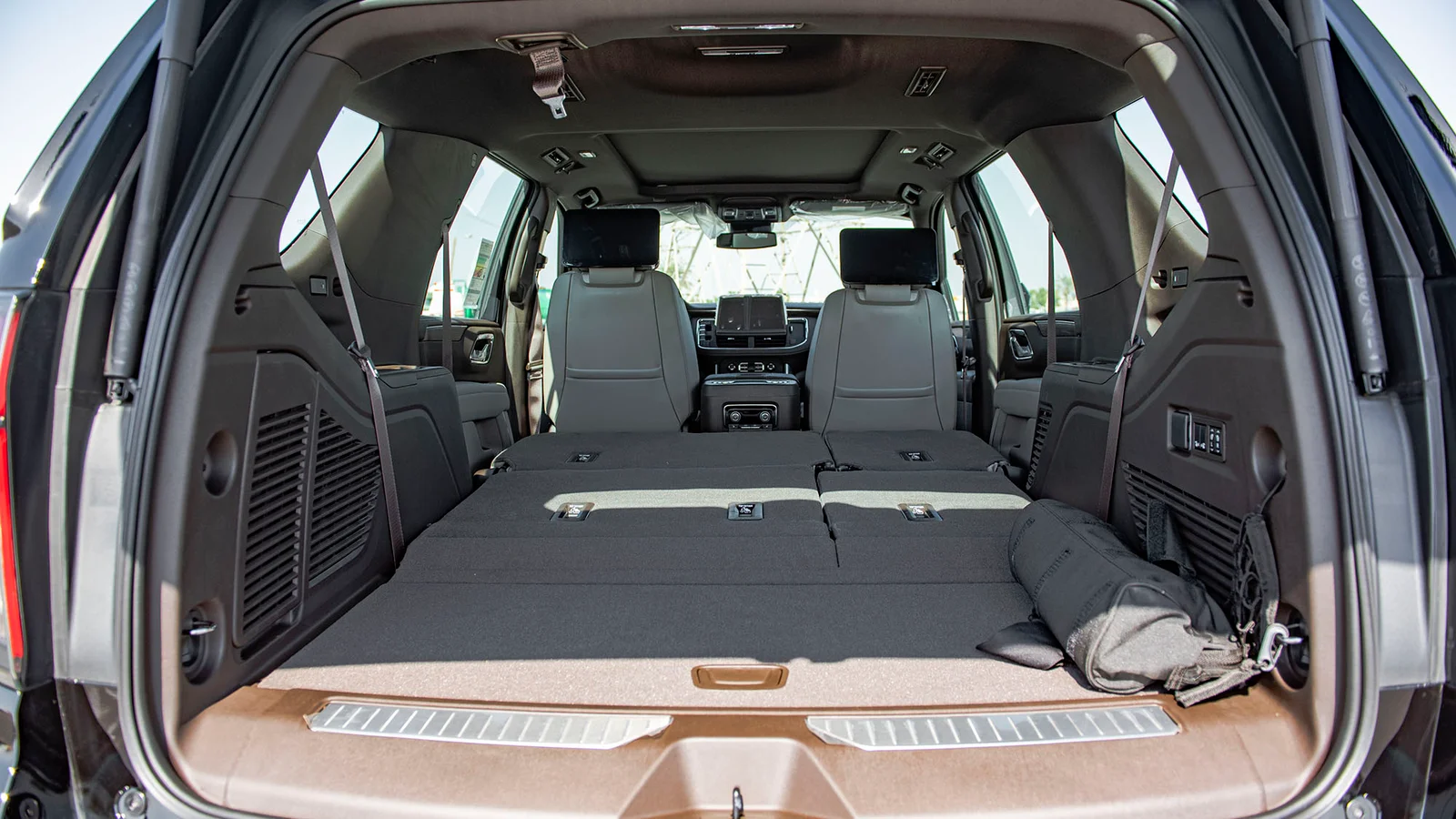 CHEVROLET TAHOE 5.3P AT MY2025 – BLACK