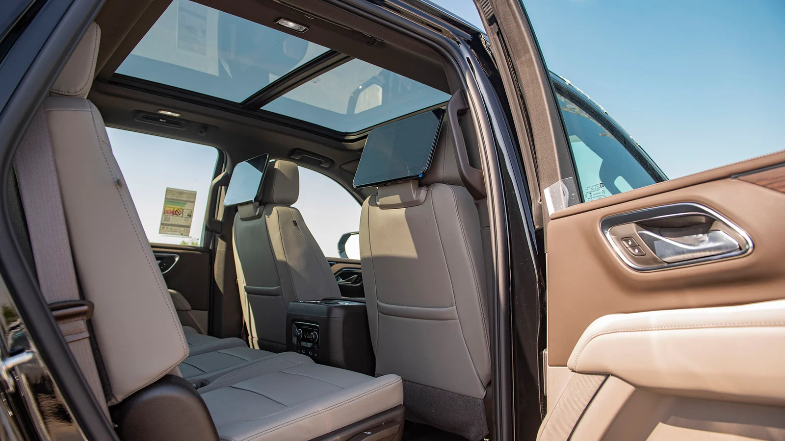 CHEVROLET TAHOE 5.3P AT MY2025 – BLACK