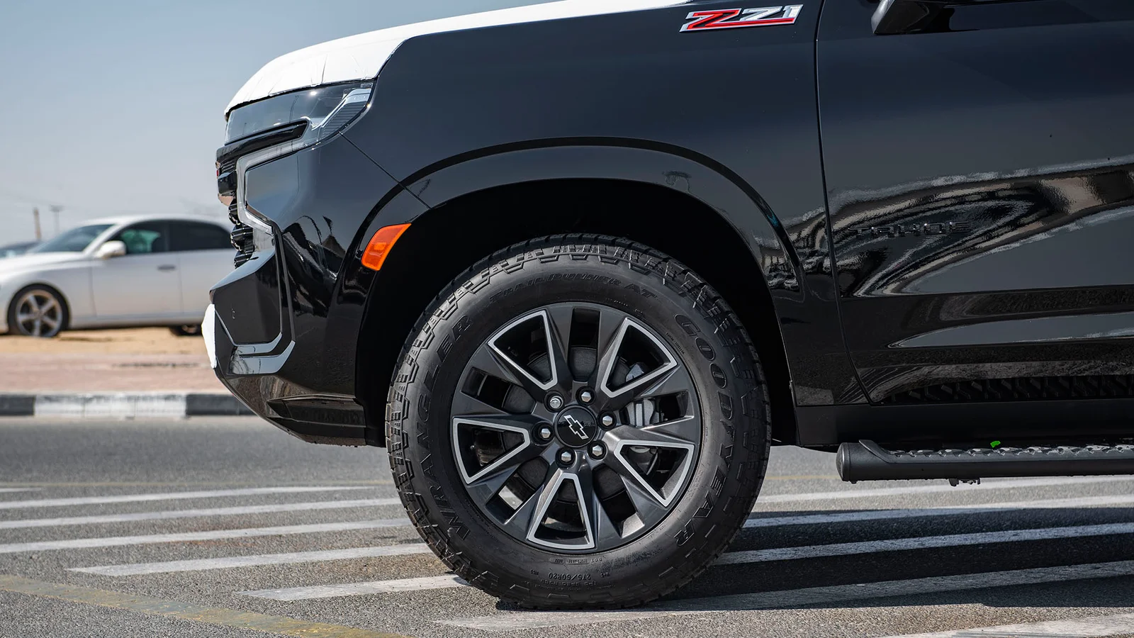 CHEVROLET TAHOE 5.3P AT MY2025 – BLACK