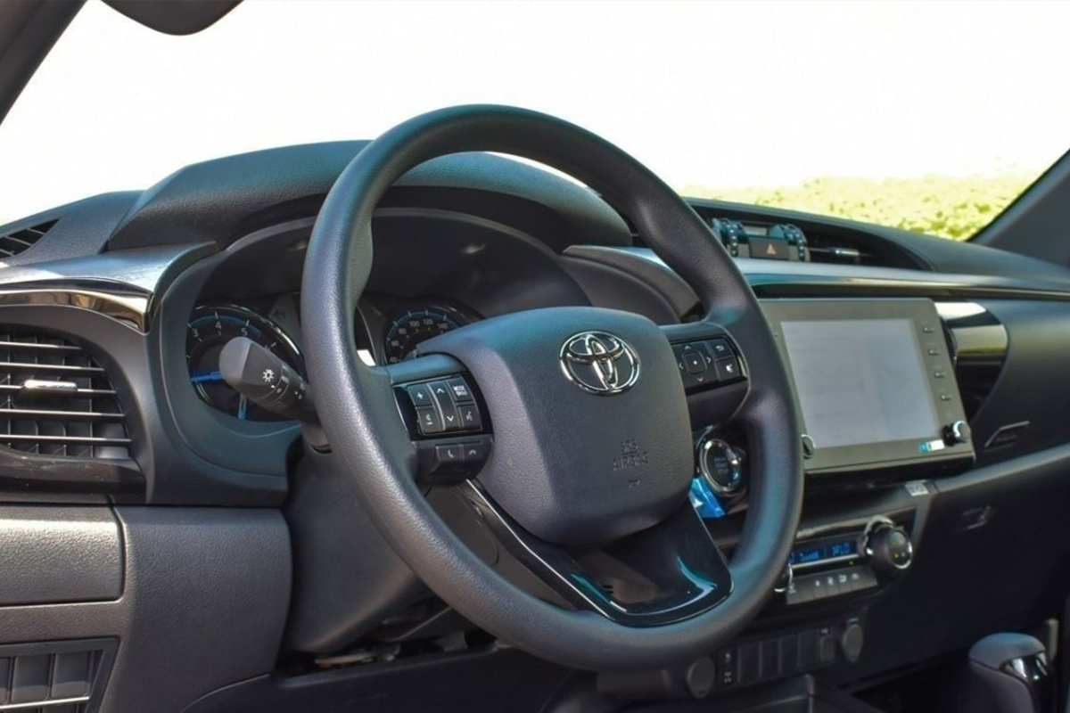 HILUX ADVENTURE 4.0P  _ BLACK