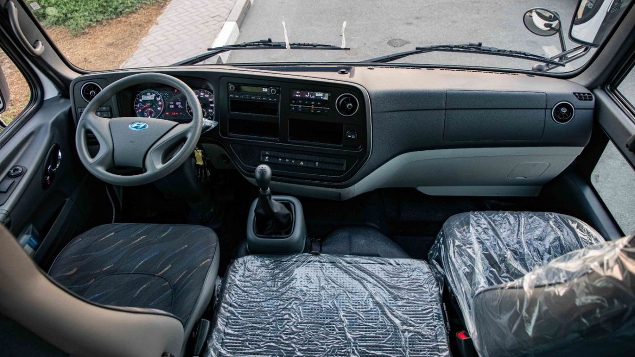 Hyundai County FL 28-seater 3.9L Diesel 2026