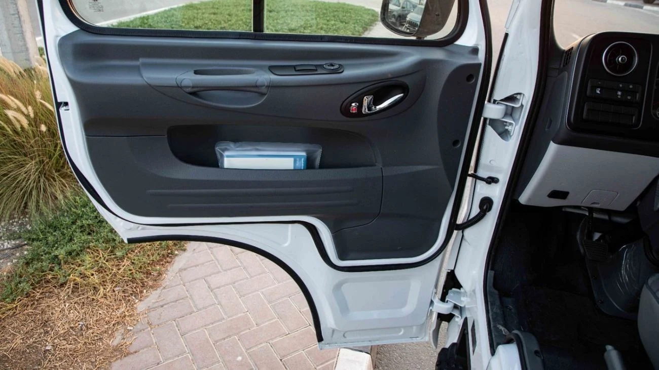 Hyundai County FL 28-seater 3.9L Diesel 2026