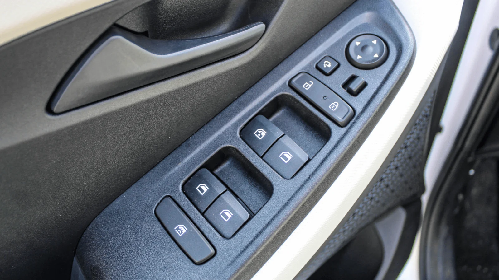 Hyundai Creta 1.5L PREMIER PLUS DT R17 ABS & AIRBAG