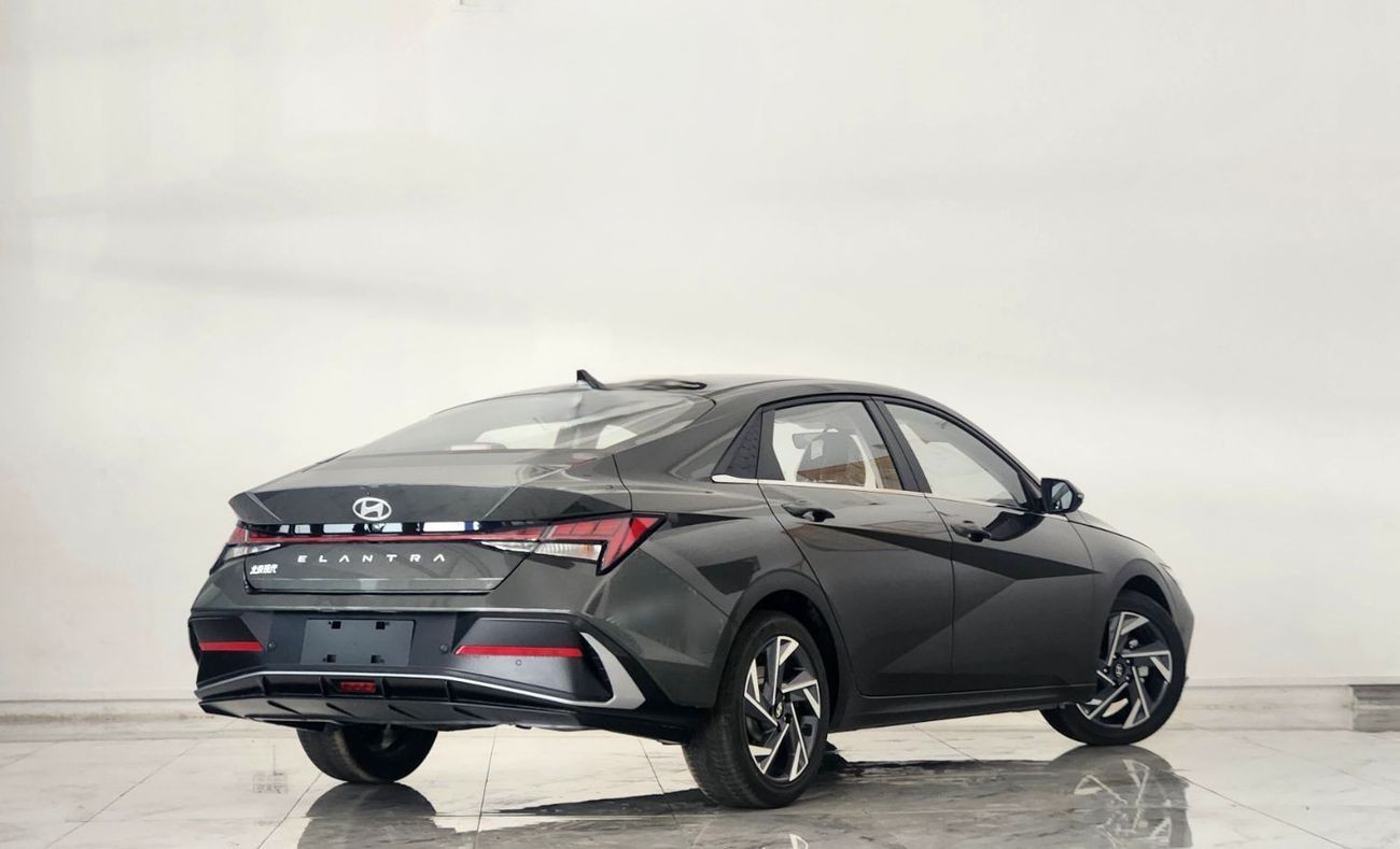 Hyundai Elantra 1.5l CVT _ gray