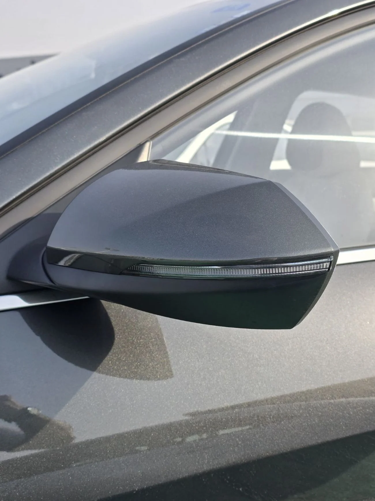 HYUNDAI ELANTRA 1.5L  MODEL FULL OPTION _ black