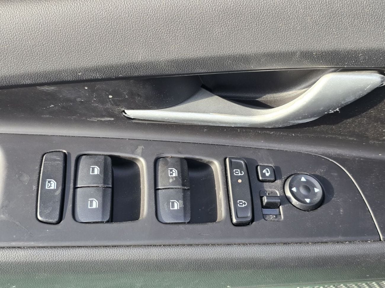 HYUNDAI ELANTRA 1.5L  MODEL FULL OPTION _ black
