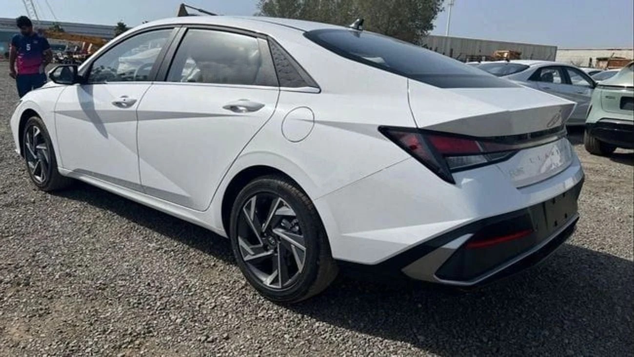 Hyundai Elantra full option 1.5 2026