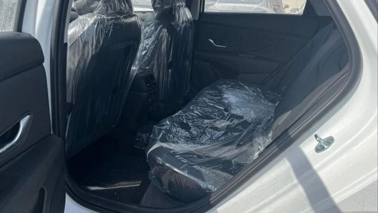 Hyundai Elantra full option 1.5 2026
