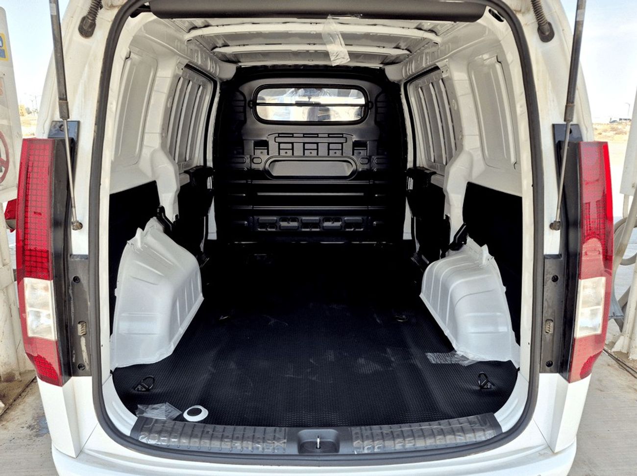 Hyundai Staria 2.2L (US4) 3 SEATER VAN AT 2026