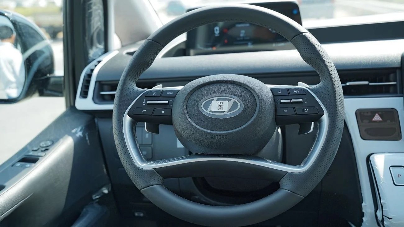 Hyundai Staria 3.5L Executive 9 Seater 2026