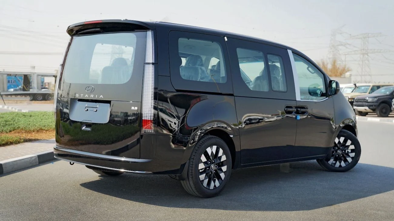 Hyundai Staria 3.5L Executive 9 Seater 2026