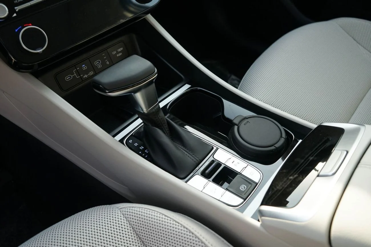 HYUNDAI TUCSON 2.0L PREMIUM MODEL 2026