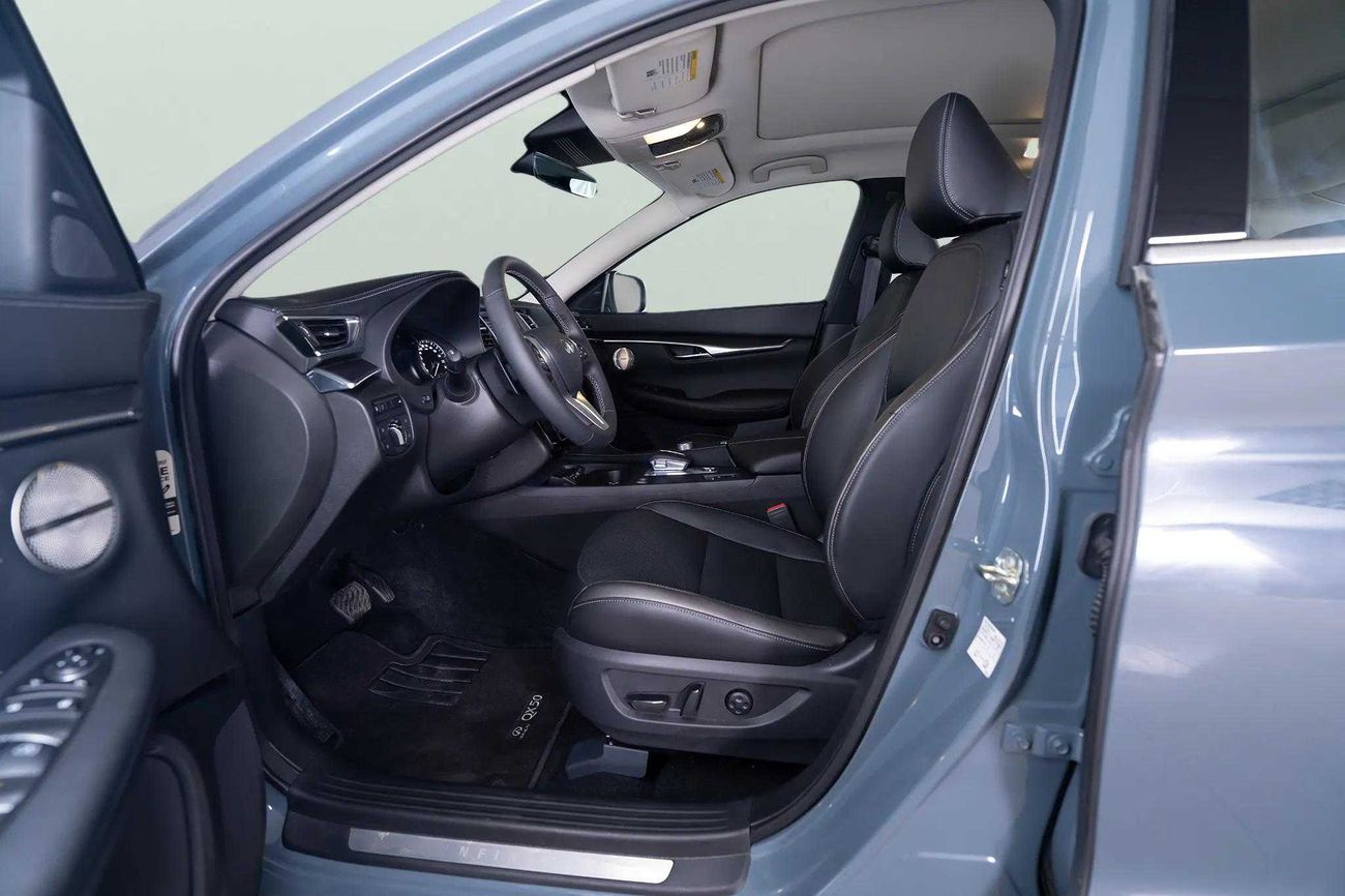 Infiniti QX50 LUXE 2.0 _2025 _ GREY