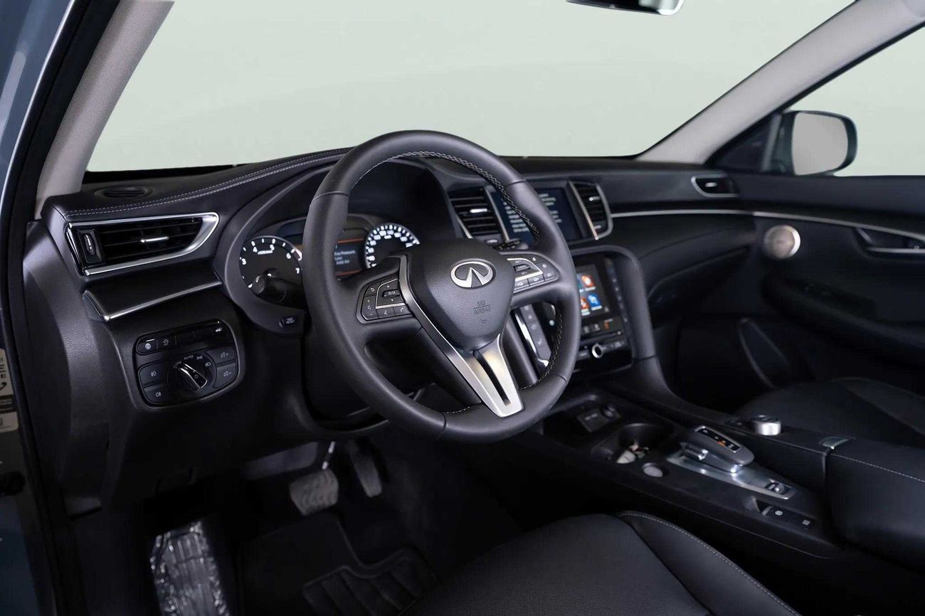 Infiniti QX50 LUXE 2.0 _2025