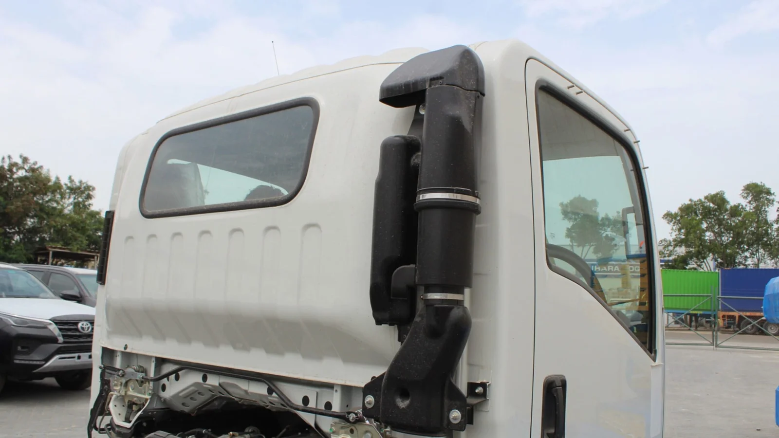 ISUZU NPR 4570 cc TRUCK CAB CHASSIS 4X2 DIESEL MT