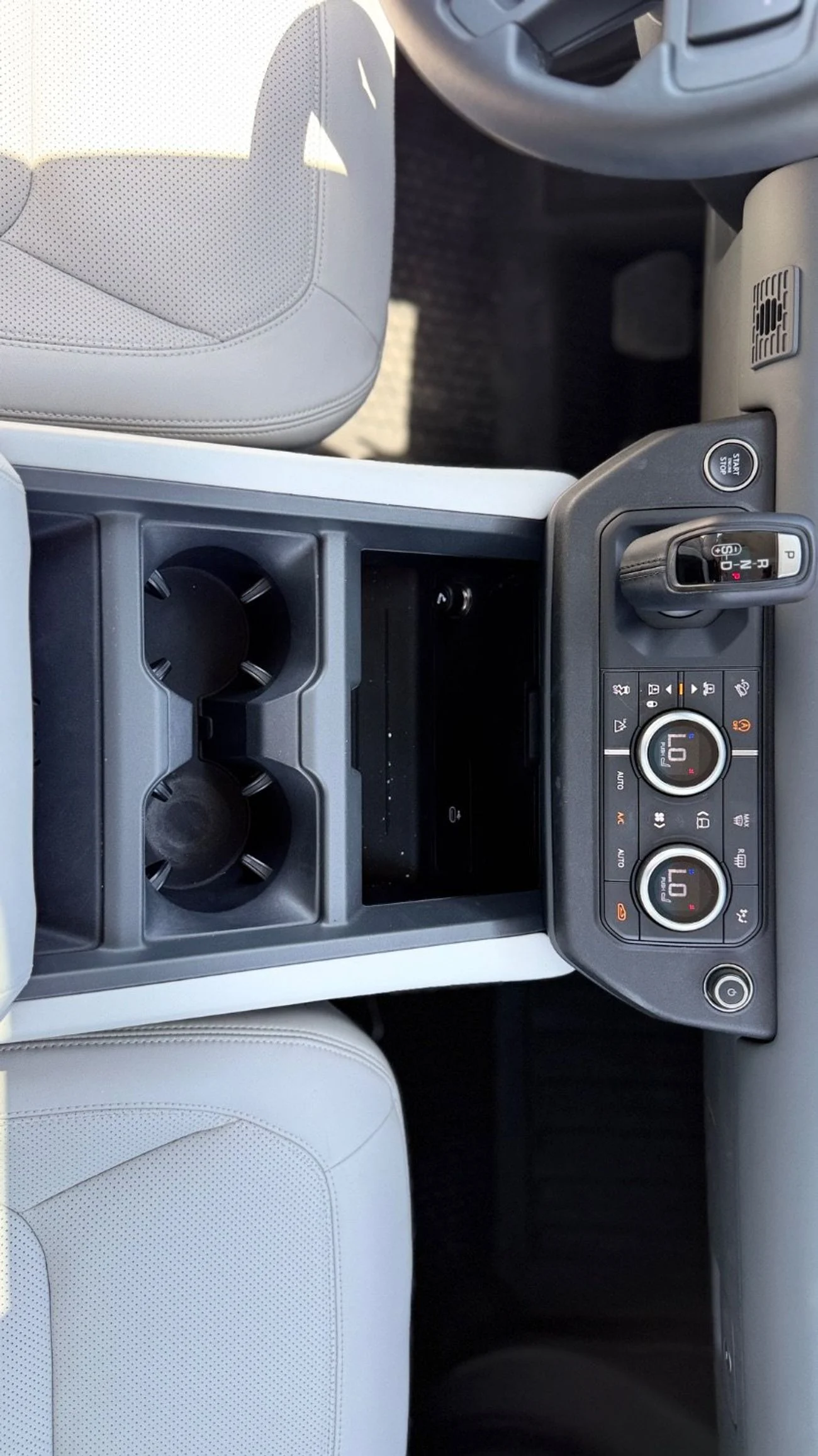 Land Rover Defender 110 X-DYNAMIC HSE P400 _2025