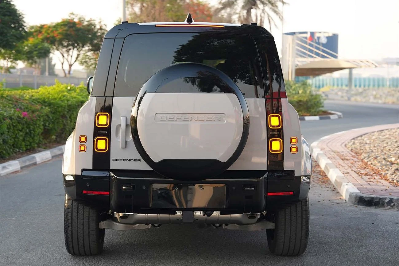 Land Rover Defender 110 X-DYNAMIC SE P400_2026 WHITE
