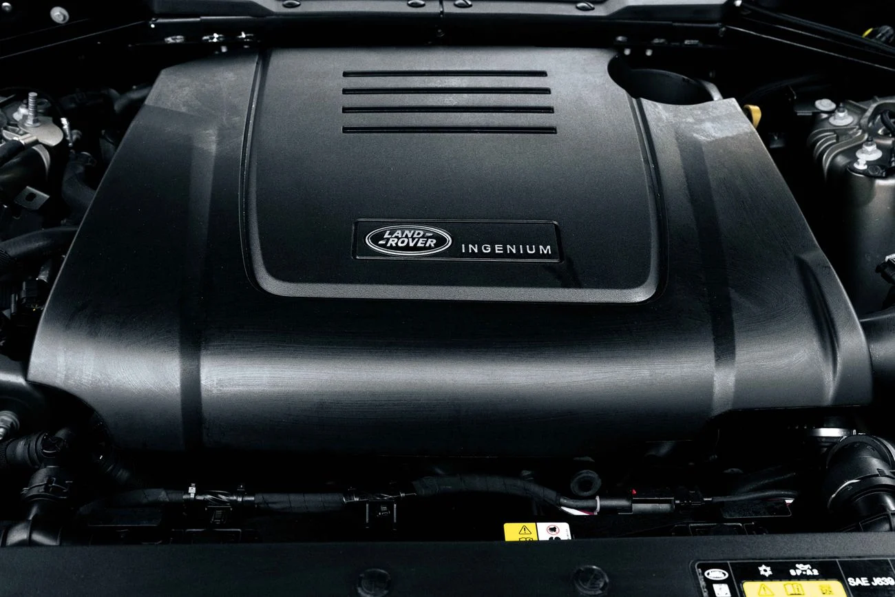 Land Rover Defender 2.0L _2025