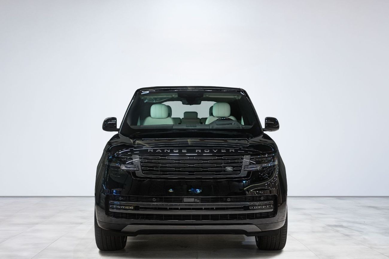 Land Rover Defender 2026  BLACK